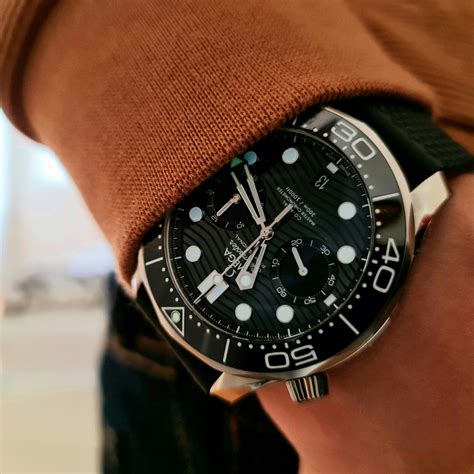 omega seamaster on wrist|Seamaster pro chrono 300m.